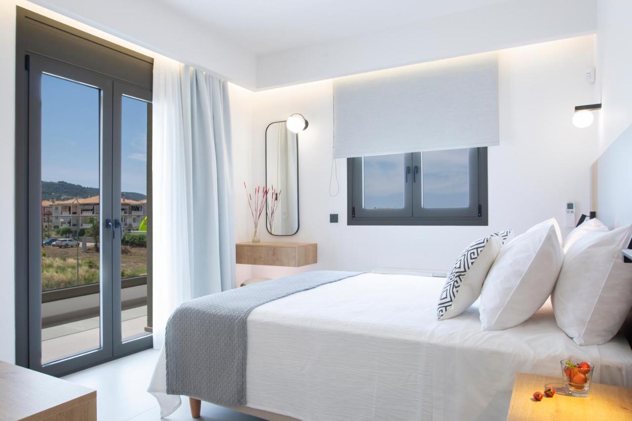 Achillion Suites Lefkada City ภายนอก รูปภาพ