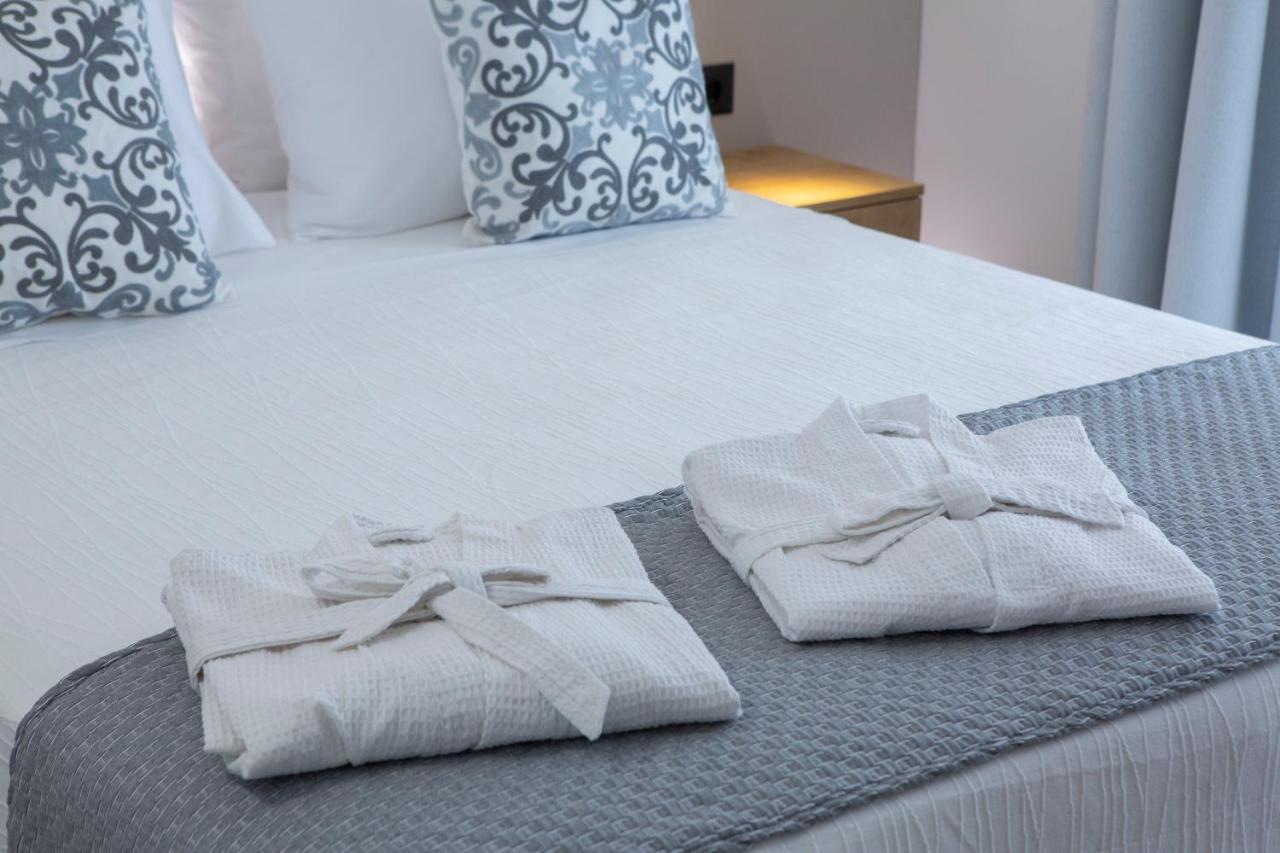 Achillion Suites Lefkada City ภายนอก รูปภาพ