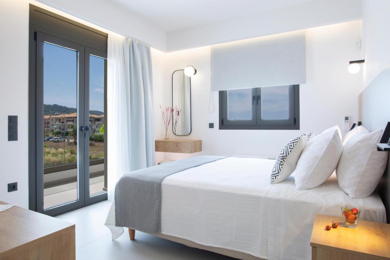 Achillion Suites Lefkada City ภายนอก รูปภาพ