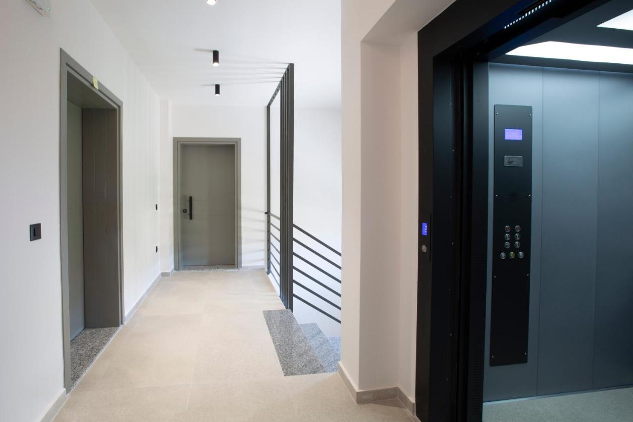 Achillion Suites Lefkada City ภายนอก รูปภาพ