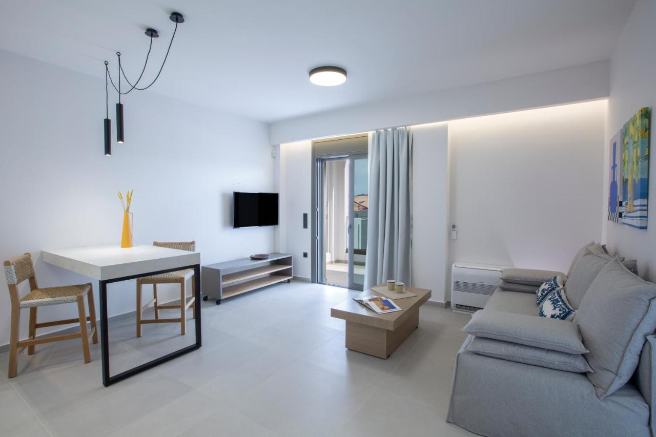 Achillion Suites Lefkada City ภายนอก รูปภาพ