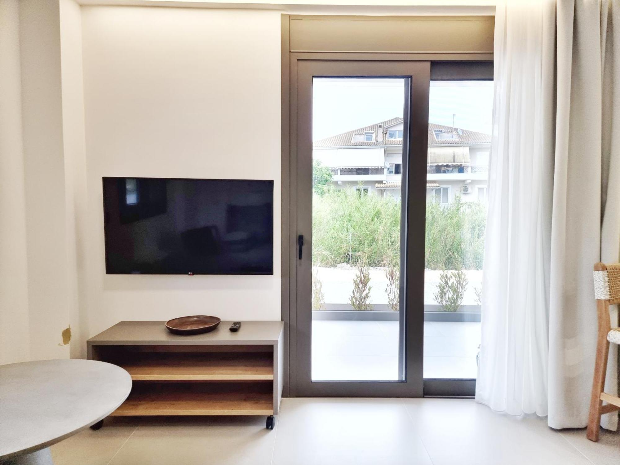 Achillion Suites Lefkada City ภายนอก รูปภาพ