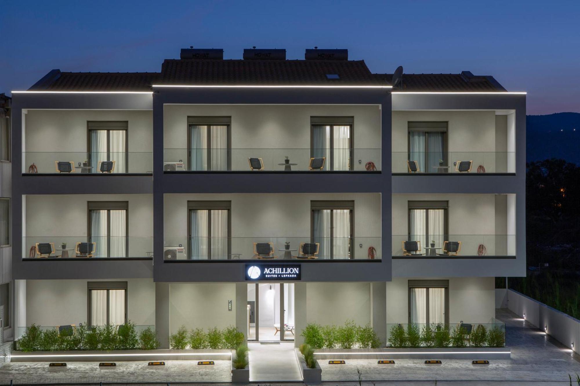 Achillion Suites Lefkada City ภายนอก รูปภาพ