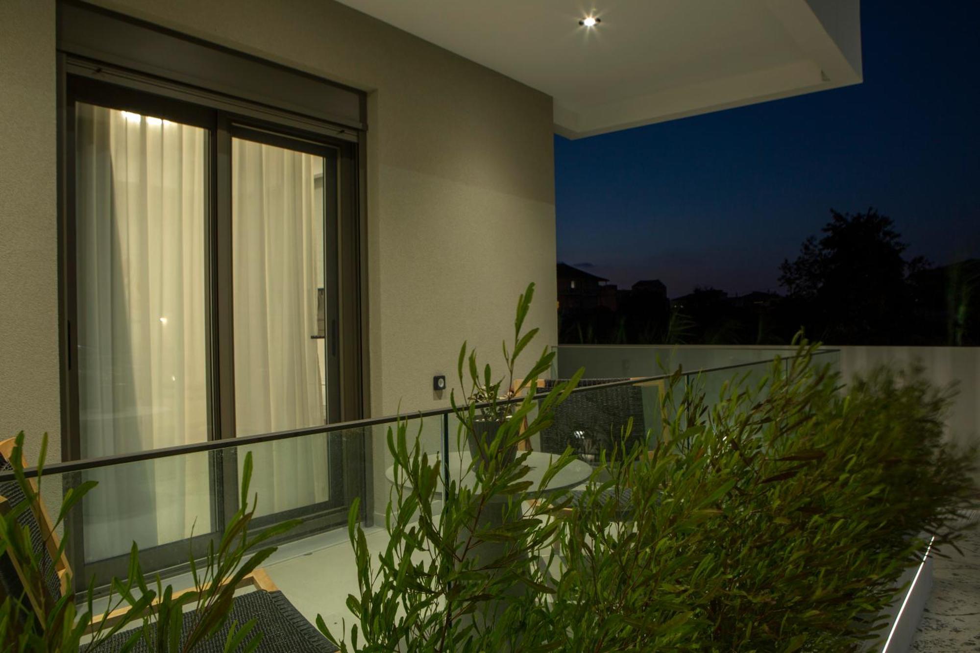 Achillion Suites Lefkada City ภายนอก รูปภาพ